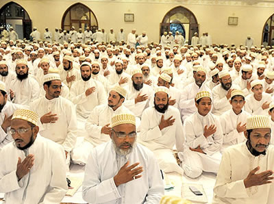 Bohras doing maatam